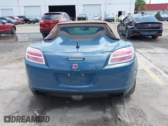 2008 Saturn Sky Red Line with VIN 1G8MF35X88Y128324, listed as a IAAI auction lot 41869564 with 82,503 mi miles. Bid and sale history available at carsss.com. Image 16.