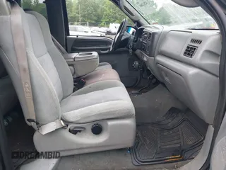 2003 Ford F-250 XL z VIN 3FTNX21L03MB41450, wystawiony jako IAAI lot #42512605 z przebiegiem 219 093 mil mil oraz . Historia ofert i sprzedaży dostępna na DreamBid. Obrazek 5.