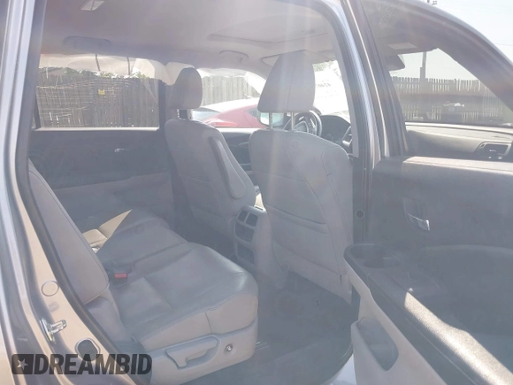 2017 Honda Pilot EX-L z VIN 5FNYF6H69HB053323, wystawiony jako IAAI lot #42407040 z przebiegiem 120 280 mil mil oraz . Historia ofert i sprzedaży dostępna na DreamBid. Obrazek 8.