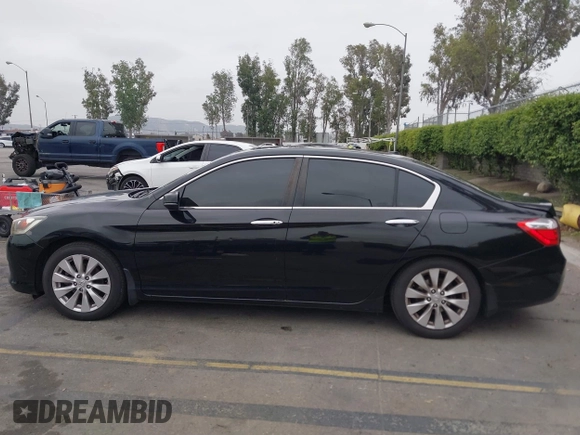 2014 Honda Accord EX-L with VIN 1HGCR2F81EA208824, listed as a IAAI auction lot 42040076 with 177,706 mi miles and . Bid and sale history available at carsss.com. Image 14.