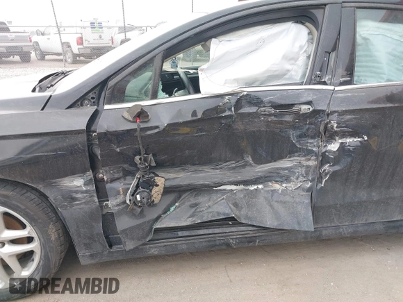 2016 Ford Fusion SE with VIN 3FA6P0H75GR261454, listed as a IAAI auction lot 41784160 with 116,959 mi miles and . Bid and sale history available at DreamBid. Image 6.
