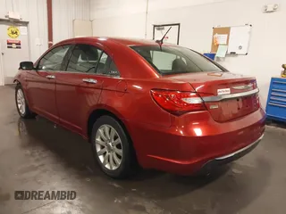 2013 Chrysler 200 Limited with VIN 1C3CCBCG9DN569256, listed as a IAAI auction lot 41711387 with 156,536 mi miles. Bid and sale history available at carsss.com. Image 3.