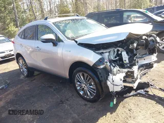 2021 Toyota Venza LE with VIN JTEAAAAH7MJ080369, listed as a IAAI auction lot 41749643 with 39,847 mi miles and . Bid and sale history available at carsss.com. Image 1.