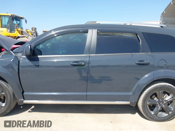 2018 Dodge Journey Crossroad z VIN 3C4PDCGB4JT327792, wystawiony jako IAAI lot #42012960 z przebiegiem 121 736 mil mil oraz . Historia ofert i sprzedaży dostępna na DreamBid. Obrazek 15.