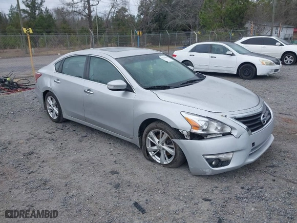 2013 Nissan Altima 2.5 S with VIN 1N4AL3AP6DC280395, listed as a IAAI auction lot 41721090 with 197,545 mi miles. Bid and sale history available at carsss.com. Image 1.