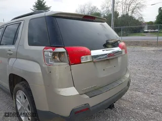 2010 GMC Terrain SLT-1 with VIN 2CTALFEW5A6281768, listed as a IAAI auction lot 41968959 with 254,941 mi miles. Bid and sale history available at carsss.com. Image 6.