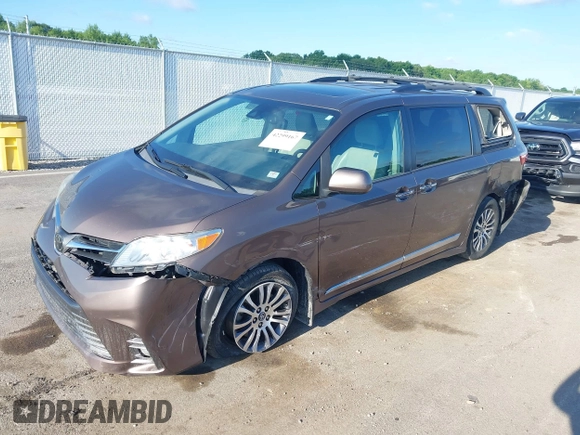 2019 Toyota Sienna XLE Auto Access Seat z VIN 5TDYZ3DC7KS984973, wystawiony jako IAAI lot #42299167 z przebiegiem 75 447 mil mil oraz . Historia ofert i sprzedaży dostępna na DreamBid. Obrazek 17.