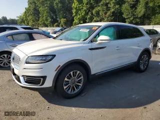 2020 Lincoln Nautilus Standard with VIN 2LMPJ6J96LBL31034, listed as a Copart auction lot 68655304 with 33,338 mi miles and Salvage Title. Bid and sale history available at carsss.com. Image 1.
