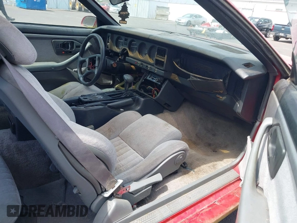 1988 Pontiac Firebird Trans Am с VIN 1G2FW21E0JL216496, выставлен на аукционе IAAI как лот 42131654 с пробегом 231 941 миль миль и . История ставок и продаж доступна на DreamBid. Изображение 5.