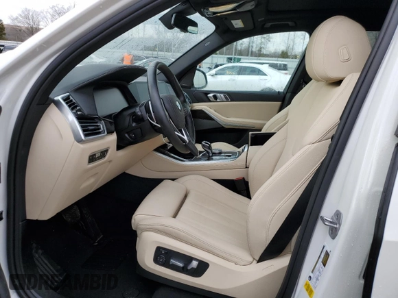 2021 BMW X5 sDrive40i with VIN 5UXCR4C04M9E30879, listed as a Copart auction lot 39577953 with 19,276 mi miles. Bid and sale history available at carsss.com. Image 7.