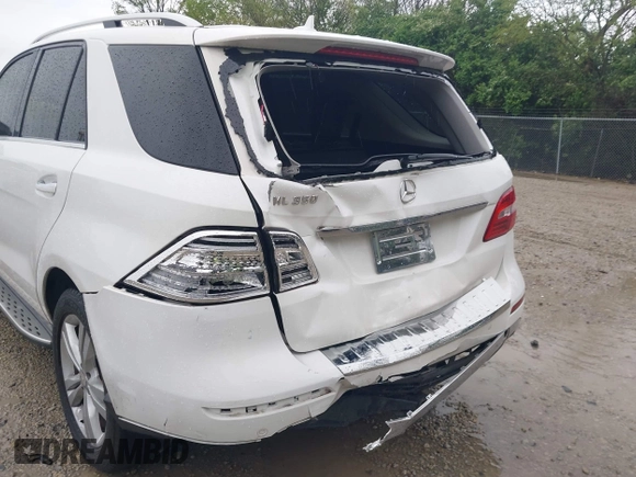 2015 Mercedes-Benz M 350 с VIN 4JGDA5JB9FA555541, выставлен на аукционе IAAI как лот 42187382 с пробегом 109 195 миль миль и . История ставок и продаж доступна на DreamBid. Изображение 17.