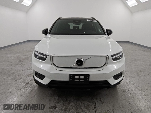 2022 Volvo XC40 Twin Plus z VIN YV4ED3UR2N2687964, wystawiony jako Copart lot #42171375 z przebiegiem 30 232 mil mil oraz Czysty tytuł • Clean title. Historia ofert i sprzedaży dostępna na DreamBid. Obrazek 5.