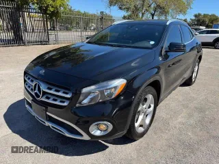 2018 Mercedes-Benz GLA 250 z VIN WDCTG4EB3JJ450631, wystawiony jako Copart lot #55705955 z przebiegiem 92 384 mil mil oraz Nie do naprawy. Historia ofert i sprzedaży dostępna na DreamBid. Obrazek 1.