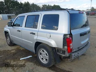 2009 Jeep Patriot Sport z VIN 1J8FT28BX9D122964, wystawiony jako IAAI lot #40745230 z przebiegiem 117 539 mil mil oraz . Historia ofert i sprzedaży dostępna na DreamBid. Obrazek 3.