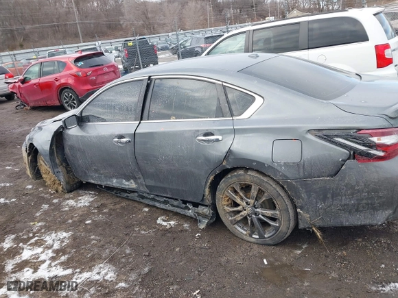 2018 Nissan Altima 2.5 SL with VIN 1N4AL3AP3JC159979, listed as a IAAI auction lot 41262870 with 87,249 mi miles. Bid and sale history available at carsss.com. Image 14.