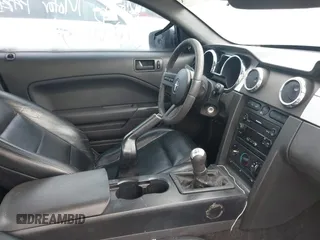 2007 Ford Mustang GT Deluxe with VIN 1ZVHT82H775355835, listed as a IAAI auction lot 42157832 with Not provided miles and . Bid and sale history available at DreamBid. Image 5.