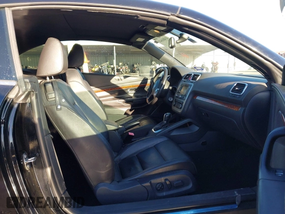 2012 Volkswagen Eos Lux with VIN WVWFW7AH2CV004631, listed as a IAAI auction lot 41401641 with 85,379 mi miles and . Bid and sale history available at DreamBid. Image 5.