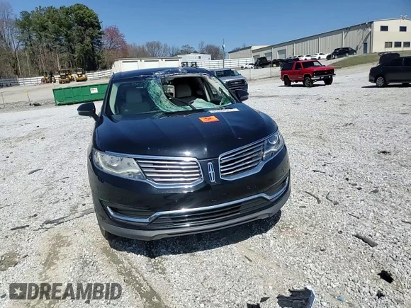 2016 Lincoln MKX Reserve z VIN 2LMTJ6LR5GBL66195, wystawiony jako Copart lot #48084915 z przebiegiem Nie podano mil oraz Szkoda całkowita • Salvage title. Historia ofert i sprzedaży dostępna na DreamBid. Obrazek 11.