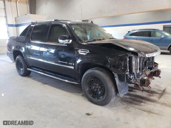 2009 Cadillac Escalade EXT AWD 4dr with VIN 3GYFK22219G246539, listed as a Copart auction lot 77327024 with 132,894 mi miles and Salvage Title. Bid and sale history available at carsss.com. Image 4.