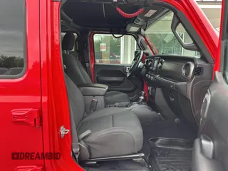 2020 Jeep Gladiator Sport S z VIN 1C6HJTAG7LL126346, wystawiony jako IAAI lot #42711702 z przebiegiem 147 263 mil mil oraz . Historia ofert i sprzedaży dostępna na DreamBid. Obrazek 5.