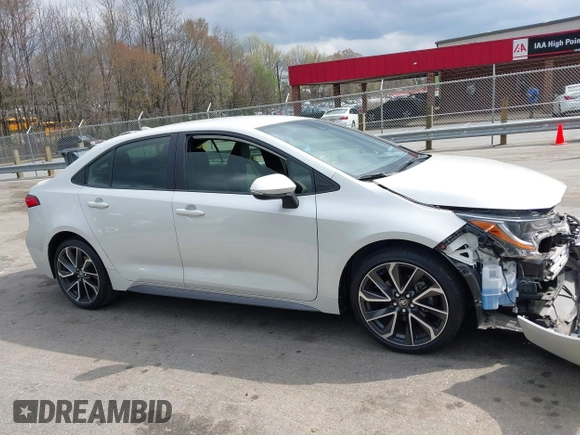 2020 Toyota Corolla SE with VIN JTDS4RCE7LJ001377, listed as a IAAI auction lot 41874936 with 8,221 mi miles. Bid and sale history available at carsss.com. Image 13.