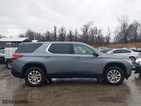 2021 Chevrolet Traverse LS with VIN 1GNERFKW6MJ145325, listed as a IAAI auction lot 41465202 with 102,406 mi miles. Bid and sale history available at carsss.com. Image 13.