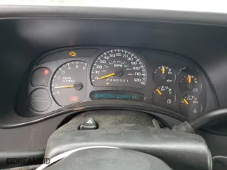 2007 GMC Sierra 2500HD SLE with VIN 1GTHK23U87F195103, listed as a Copart auction lot 54527455 with 232,402 mi miles and Salvage Title. Bid and sale history available at carsss.com. Image 9.
