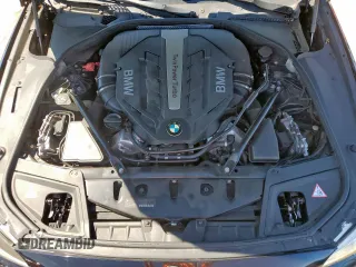 2014 BMW 5 Series 550i z VIN WBAKN9C5XED681268, wystawiony jako Copart lot #55318865 z przebiegiem 89 148 mil mil oraz Szkoda całkowita • Salvage title. Historia ofert i sprzedaży dostępna na DreamBid. Obrazek 11.