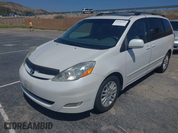 2008 Toyota Sienna XLE with VIN 5TDZK22C38S202022, listed as a IAAI auction lot 42156913 with 254,552 mi miles and . Bid and sale history available at DreamBid. Image 2.