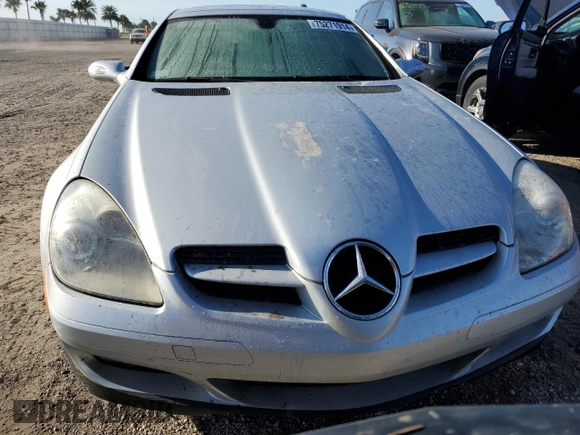 2006 Mercedes-Benz SLK-Class 3.0L with VIN WDBWK54F46F093982, listed as a Copart auction lot 75271914 with Not Provided miles and Salvage Title. Bid and sale history available at carsss.com. Image 5.
