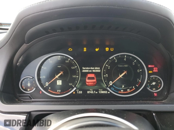 2015 BMW 7 Series 750Li with VIN WBAYE8C58FD782122, listed as a Copart auction lot 86204934 with 139,052 mi miles and Salvage Title. Bid and sale history available at carsss.com. Image 9.