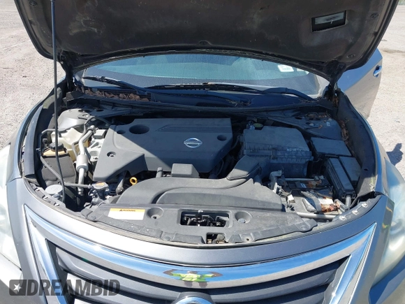 2014 Nissan Altima S with VIN 1N4AL3AP5EN375231, listed as a IAAI auction lot 41875976 with 142,345 mi miles and . Bid and sale history available at carsss.com. Image 10.