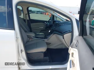2017 Ford C-Max SE z VIN 1FADP5AU4HL117995, wystawiony jako IAAI lot #42033276 z przebiegiem 105 947 mil mil oraz . Historia ofert i sprzedaży dostępna na DreamBid. Obrazek 5.