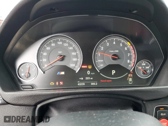 2017 BMW M4 with VIN WBS3R9C34HA014284, listed as a Copart auction lot 82019873 with 43,239 mi miles. Bid and sale history available at carsss.com. Image 9.