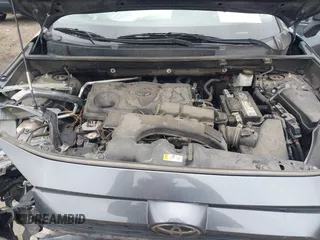 2019 Toyota RAV4 XLE with VIN 2T3W1RFV4KW048145, listed as a IAAI auction lot 41723621 with 180,051 mi miles. Bid and sale history available at carsss.com. Image 10.