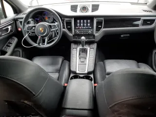 2017 Porsche Macan S with VIN WP1AB2A54HLB11762, listed as a Copart auction lot 49065585 with 54,511 mi miles and Salvage Title. Bid and sale history available at DreamBid. Image 8.