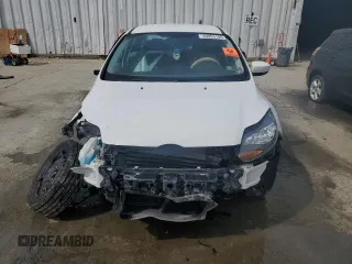 2012 Ford Focus SE with VIN 1FAHP3F21CL389667, listed as a Copart auction lot 49953185 with 44,268 mi miles and Salvage Title. Bid and sale history available at DreamBid. Image 5.