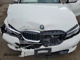 2020 BMW 3 Series 330i z VIN WBA5R1C05LFH39573, wystawiony jako Copart lot #54557935 z przebiegiem Nie podano mil oraz Szkoda całkowita • Salvage title. Historia ofert i sprzedaży dostępna na DreamBid. Obrazek 11.