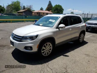 2013 Volkswagen Tiguan SE z VIN WVGBV3AX4DW596834, wystawiony jako Copart lot #61399695 z przebiegiem 139 398 mil mil oraz Czysty tytuł • Clean title. Historia ofert i sprzedaży dostępna na DreamBid. Obrazek 1.