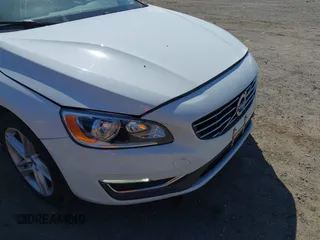 2014 Volvo S60 T5 с VIN YV1612FS1E2297930, выставлен на аукционе IAAI как лот 41906564 с пробегом 88 843 миль миль и . История ставок и продаж доступна на DreamBid. Изображение 13.