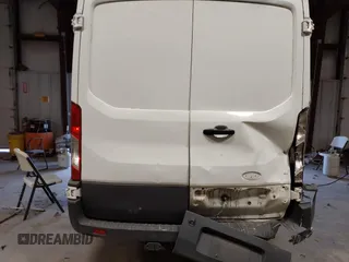 2017 Ford Transit с VIN 1FTYR1CM1HKA34512, выставлен на аукционе IAAI как лот 41621307 с пробегом 215 205 миль миль и . История ставок и продаж доступна на DreamBid. Изображение 16.