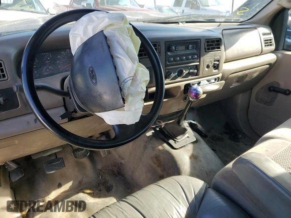 2000 Ford Super Duty F-250 XL with VIN 1FTNF21F6YEC44947, listed as a Copart auction lot 74384273 with 352,251 mi miles and Salvage Title. Bid and sale history available at carsss.com. Image 8.