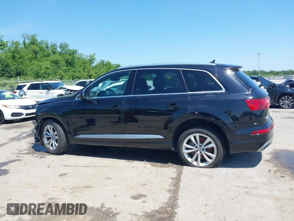 2019 Audi Q7 Premium Plus z VIN WA1LAAF75KD012980, wystawiony jako IAAI lot #42205106 z przebiegiem Nie podano mil oraz . Historia ofert i sprzedaży dostępna na DreamBid. Obrazek 13.