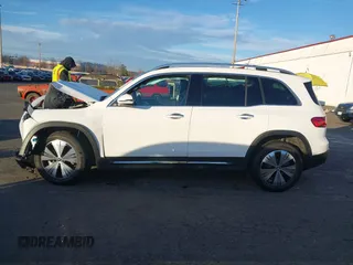 2023 Mercedes-Benz EQB 300 z VIN W1N9M0KBXPN062568, wystawiony jako IAAI lot #41025394 z przebiegiem Nie podano mil oraz . Historia ofert i sprzedaży dostępna na DreamBid. Obrazek 13.