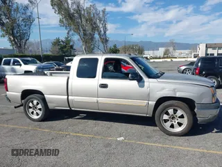 2005 Chevrolet Silverado 1500 LS with VIN 2GCEC19T051261530, listed as a IAAI auction lot 41624941 with 246,685 mi miles. Bid and sale history available at carsss.com. Image 13.