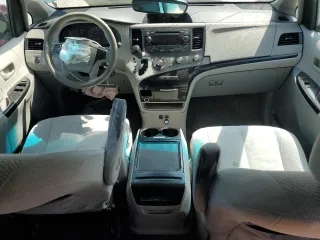 2012 Toyota Sienna LE AAS with VIN 5TDKK3DC2CS207404, listed as a Copart auction lot 62781215 with 200,757 mi miles and Salvage title. Bid and sale history available at DreamBid. Image 8.