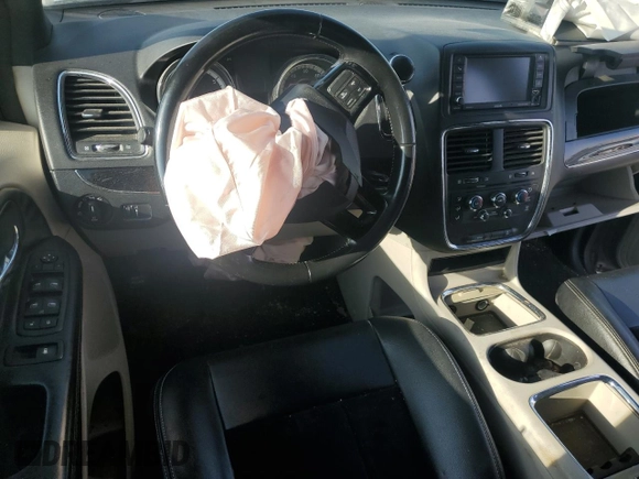 2018 Dodge Grand Caravan SXT with VIN 2C4RDGCG3JR300782, listed as a Copart auction lot 44766735 with 117,927 mi miles and Salvage Title. Bid and sale history available at DreamBid. Image 8.
