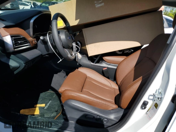 2025 Subaru Outback Touring XT with VIN 4S4BTGPD9S3176558, listed as a Copart auction lot 52395815 with 460 mi miles and Salvage title. Bid and sale history available at DreamBid. Image 7.