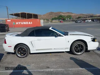 2000 Ford Mustang with VIN 1FAFP4441YF251618, listed as a IAAI auction lot 42439813 with 197,178 mi miles and . Bid and sale history available at DreamBid. Image 13.