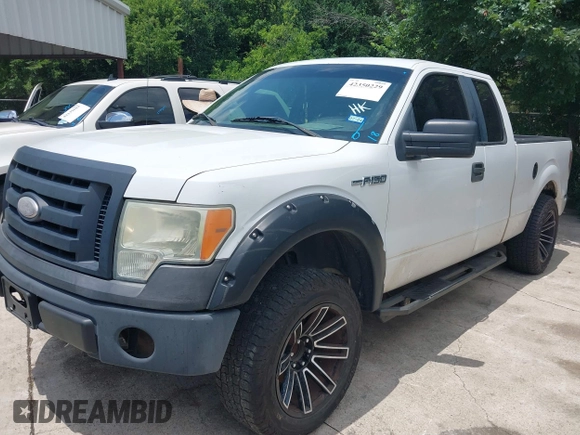 2011 Ford F-150 XL with VIN 1FTEX1CM0BFB83003, listed as a IAAI auction lot 42350229 with 216,007 mi miles and . Bid and sale history available at DreamBid. Image 17.